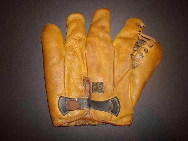 Joe Vosmik Reach Professional Back